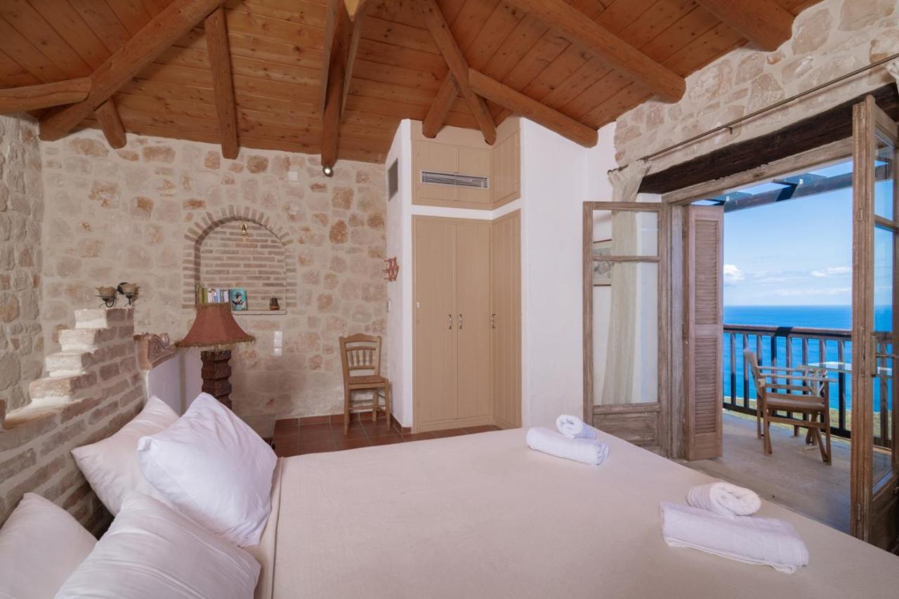 Strofilia Authentic Villas Skinaria Exterior photo