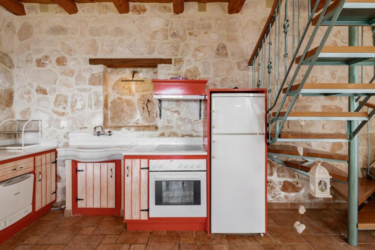 Strofilia Authentic Villas Skinaria Exterior photo