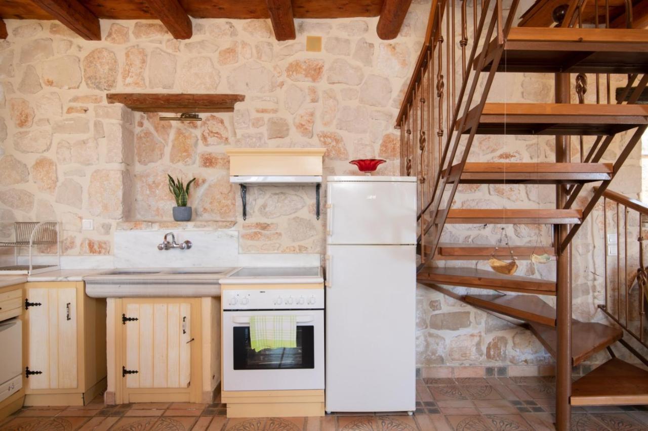 Strofilia Authentic Villas Skinaria Exterior photo